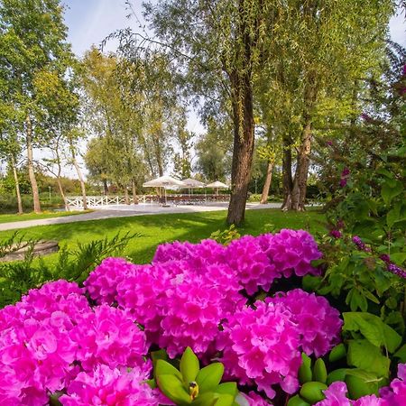 Green Garden Hotel Raszyn Extérieur photo