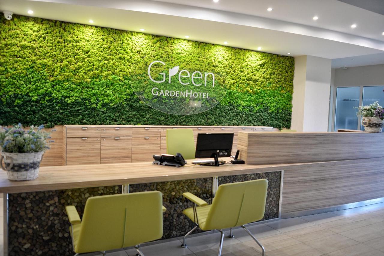 Green Garden Hotel Raszyn Extérieur photo